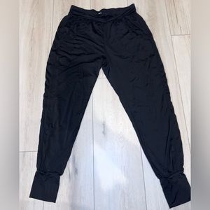 Zyia Black Jogger in a Bottle - extremely lightweight & comfortable